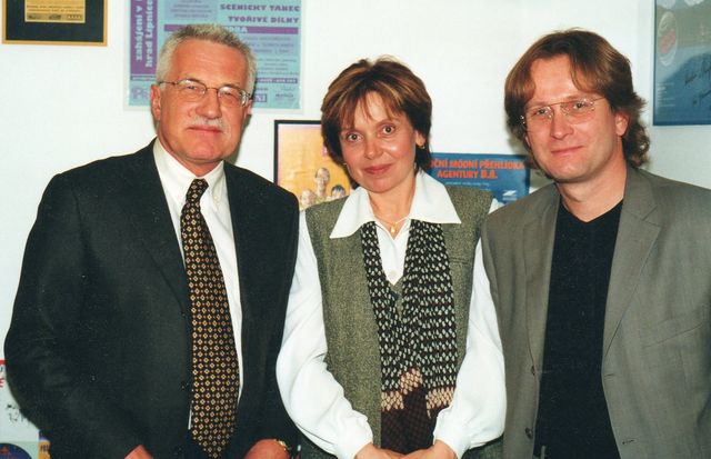 08-2000-s-Vaclavem-Klausem-a-Nadou-Zalesakovou-v-radiu-Profil-volby-do-Senatu.jpg