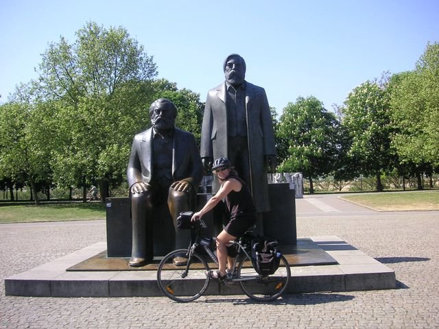 phoca_thumb_l_29-2009-Berlin-Alexanderplatz.JPG